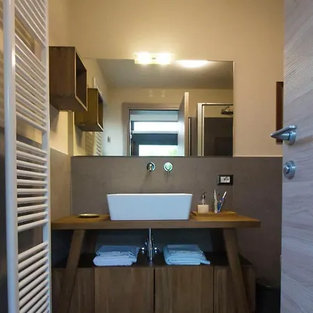 Thelakehouse Glamour Design Bed & Breakfast Carate Urio